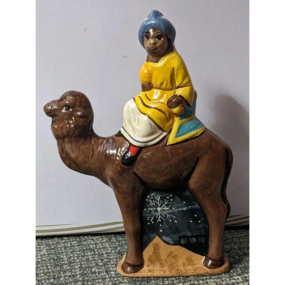 Vaillancourt Folk Art Christmas Nativity Wise Man King Gaspar Camel #260 2014